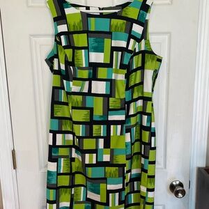 Dressbarn Dize 16 Green and Blue Geometric Midi Dress